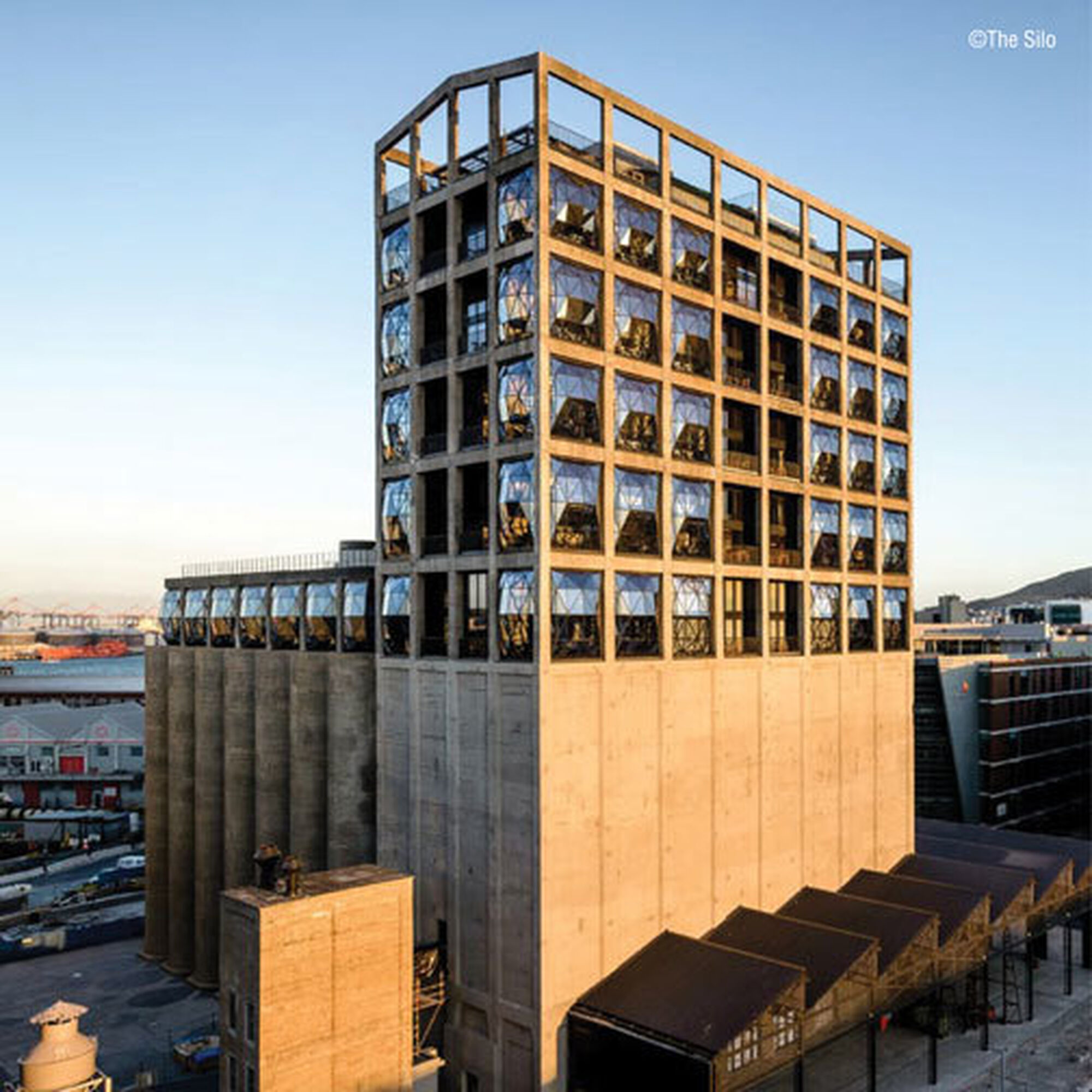 1504510506046 Nyg9 H l LYX