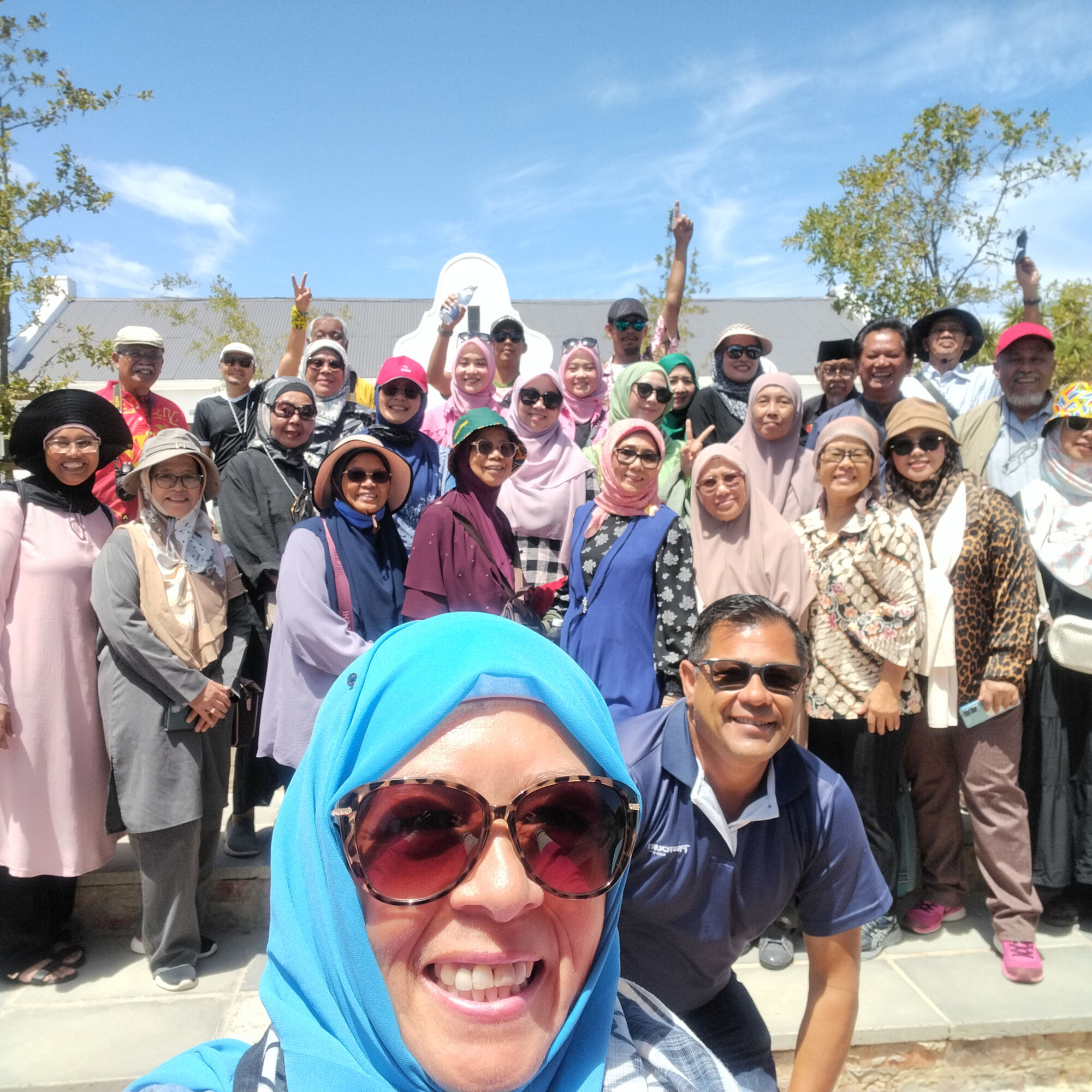 Tour with Halaal Hopper